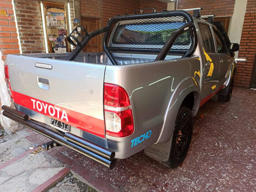 Toyota Hilux 3.0 Cd Srv Cuero 4x4 5at - A4 2015