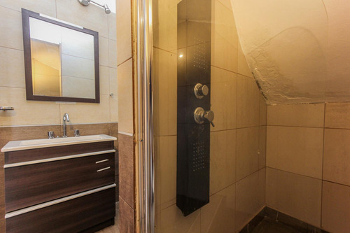 Galpon 74 Mts. Apto Comercial. Boedo