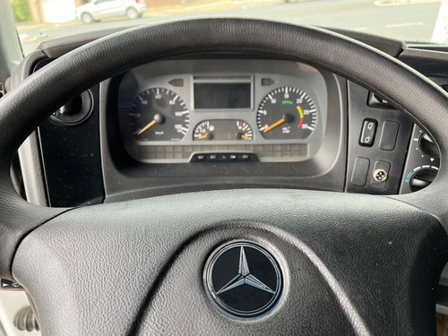Imagem 5 de 14 de M.benz Atego