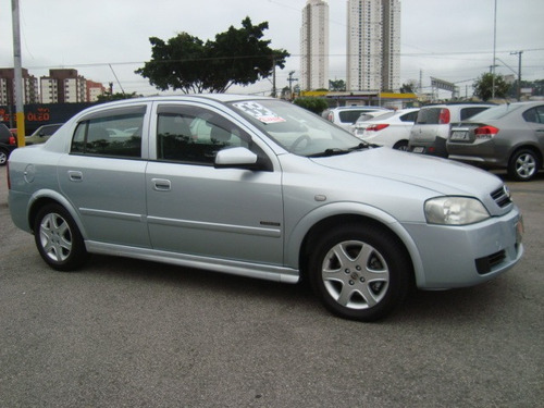 Astra Sedan Advantage 2.0 Flex