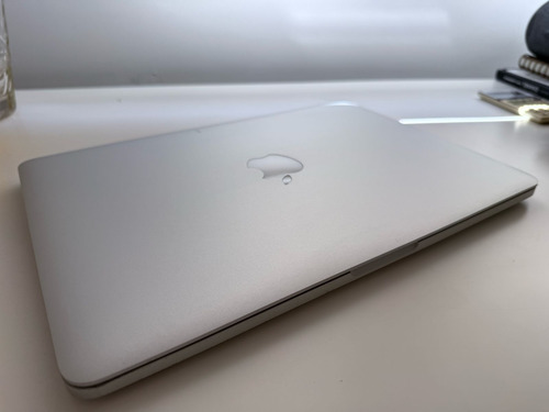 Apple Macbook Pro (retina, 13- Inch, 2015) (usado) Impecable Gris (Usado)