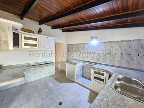 Casa En Venta La Morita I Urb Los Sauces Maracay 25-18599 Apd