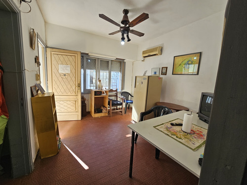 Venta Casa Multifamiliar 5 Ambientes Con Local Comercial En Martínez