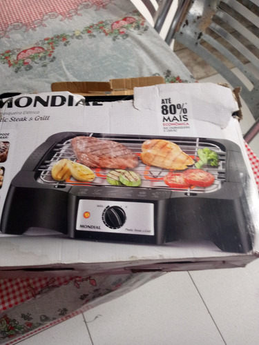 Vendo Mesa D Vidro C 4 Cadeiras + Churrasqueira
