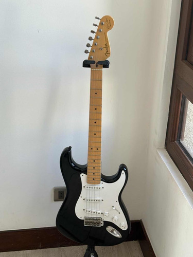 Guitarra Fender