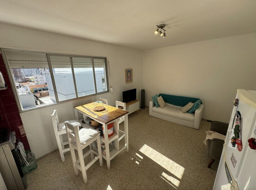 Apto 1 Dormitorio Con Garaje En Peninsula. Ideal Como Inversión Para Renta.