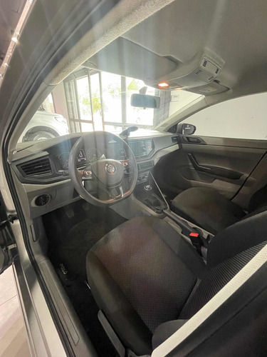 Imagen 9 de 16 de Volkswagen Polo 2018 1.6 Msi Trendline