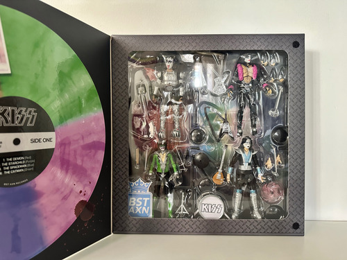 Bst Axn Best Action Figures Kiss Vegas Outfits 4-pack (sdcc) (Usado)