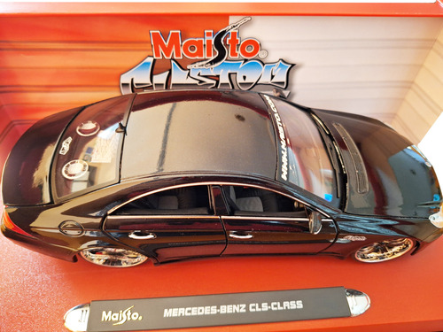 Vehículo Mercedes Benz Cls Class Custom Shop 1:18 Maisto (Usado)