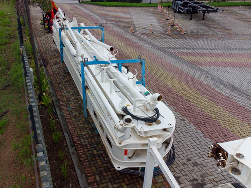 Bomba Lança De Concreto Xcmg Hb60k 60m 2013 = Betoneira