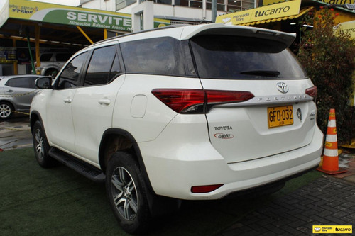 Toyota Fortuner Street Euro Iv