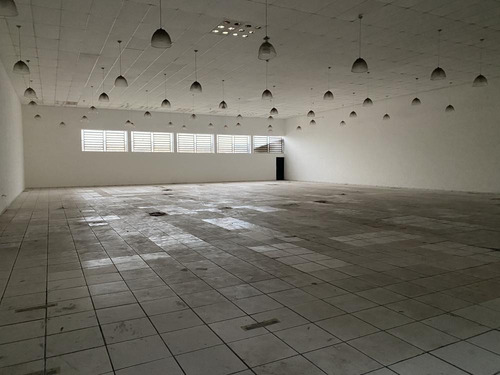 Salas Comerciais - Ref: L37936
