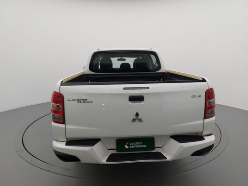 Mitsubishi L200 Triton 2.4 16V TURBO DIESEL GLS CD 4X4 AUTOMÁTICO