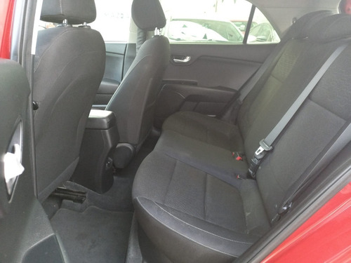 Imagen 3 de 14 de Kia Rio Ex 4050
