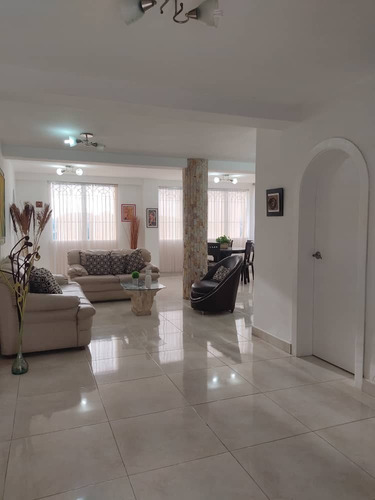 Imagen 4 de 14 de Casa Urb La Morita Tres Niveles 913m2 San Antonio De Los Altos