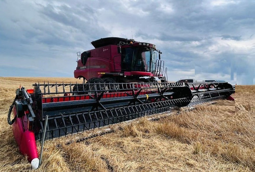 Colheitadeira Case Axial-flow 8230 Ano 2014