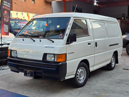 Mitsubishi  L-300 Panel  2.0