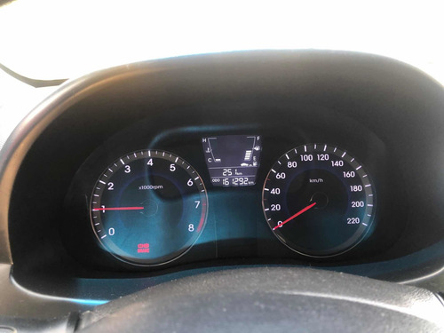 Hyundai Accent 2012 1.4l 4 P