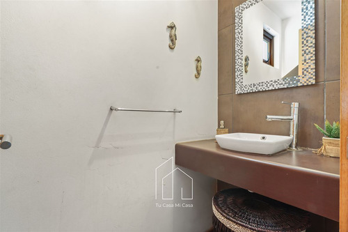 Casa En Condominio Venta De 5 Dorm. En La Reina Alta