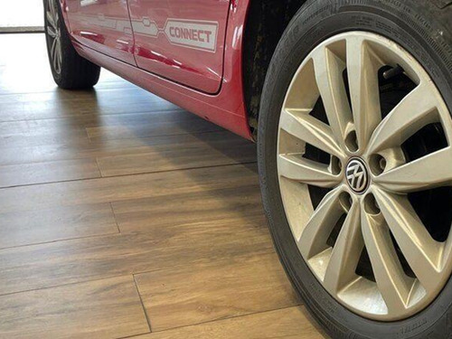 Volkswagen Fox 1.6 MSI TOTAL FLEX CONNECT 4P I-MOTION