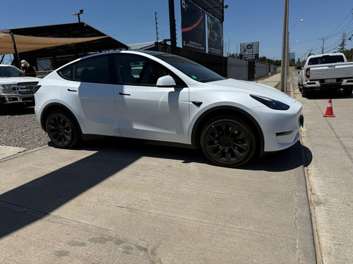 Tesla MODEL Y TESLA MODEL Y LONG RANGE