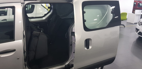 Imagen 9 de 15 de Autos Y Camionetas Renault Kangoo Peugeot Partner Berlingo E