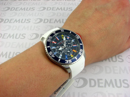 Relogio Nautica A12629g Flag Multifunction 100m C/ Manual