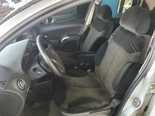 Imagem 11 de 14 de Citroen C3 Exclusive 1.4 Flex 2009