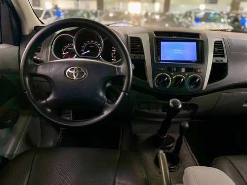 Toyota Hilux 2.5 Cab. Dupla 4x4 4p