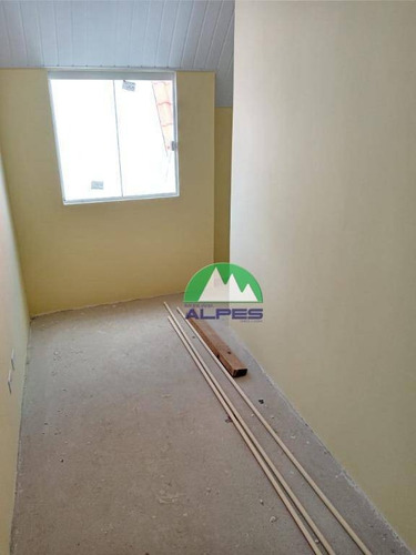 Sobrado Com 3 Dormitórios À Venda, 144 M² Por R$ 530.000,00 - Capão Raso - Curitiba/pr - So1209