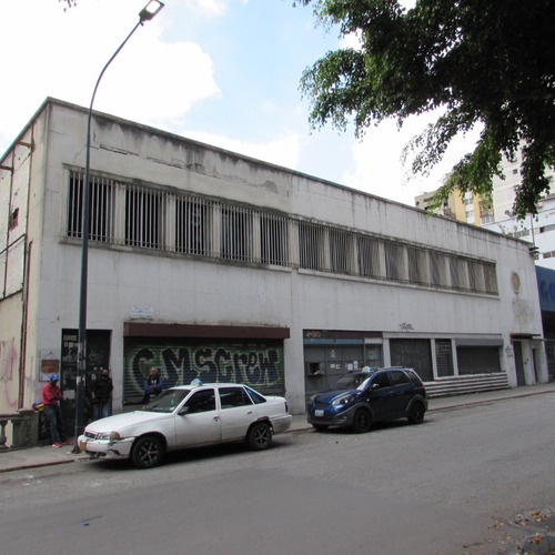 Imagen 1 de 12 de Edificio Industrial - Comercial En La Candelaria