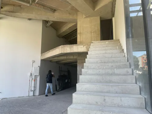 Local En Arriendo/venta En Chico Norte. Cod A1016063