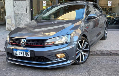 Imagen 17 de 17 de Volkswagen Vento 2018 2.0 Tsi Gli 211cv App Connect + Nav