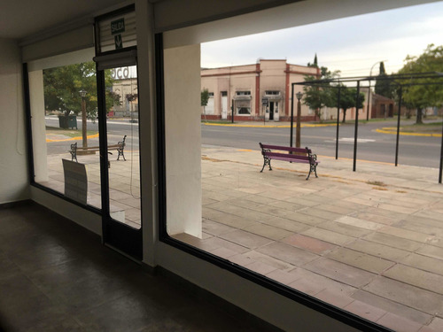 Alquiler Local En Tapalque