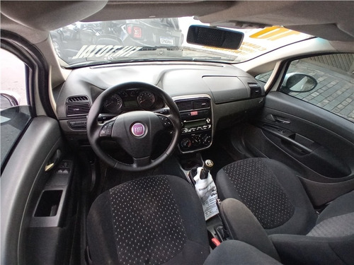 Imagem 12 de 13 de Fiat Punto 1.8 Hlx 8v Flex 4p Manual