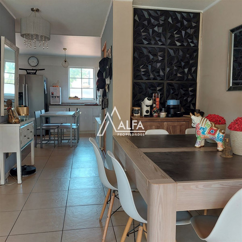Casa En Venta En Huechuraba 4 D 3 B Comuna Huechuraba