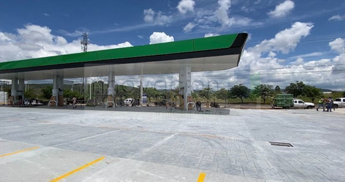 Imagen 3 de 13 de El Marqués, Locales En Pre-renta A Un Costado Del Aeropuerto