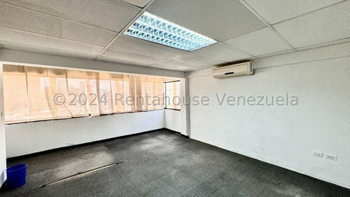 Cómoda Oficina En Alquiler En Bello Monte