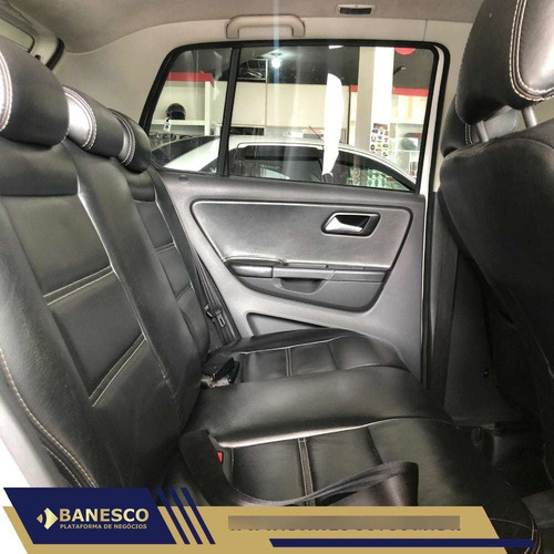Imagem 6 de 7 de Volkswagen Crossfox 1.6 Mi Total Flex 8v 5p Flex 2014