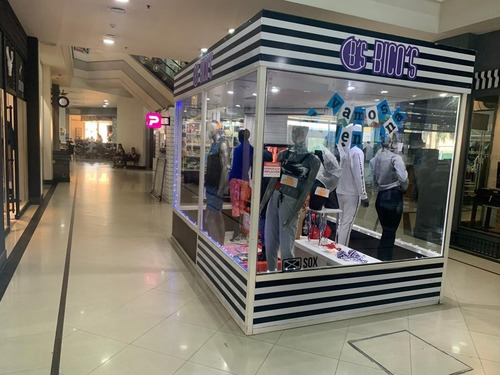Imagen 8 de 12 de Góndola Stand En Centro Comercial De Pilar Centro