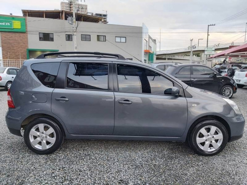 Imagem 2 de 14 de Nissan Livina Sl 1.8 16v
