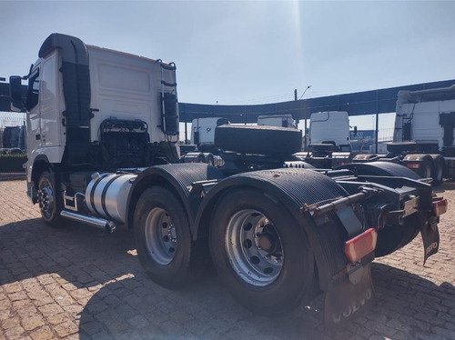 Imagem 5 de 15 de Volvo Fh 440 - 6x2 - 2011 -teto Baixo/ishift/ Ar Condiciona