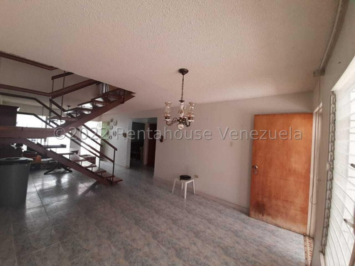 Imagen 14 de 30 de Casa Quinta En Venta En La Urbanización La Rosaleda Zona Este De Barquisimeto Lara, 04245937542 Numero De Contacto Directo, Cerca A La Entrada De Barquisimeto