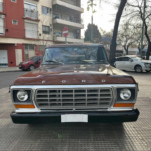 Ford F-100 3.6 Lujo