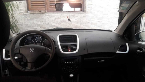 Peugeot 207 1.9 Sedan Xs 2011