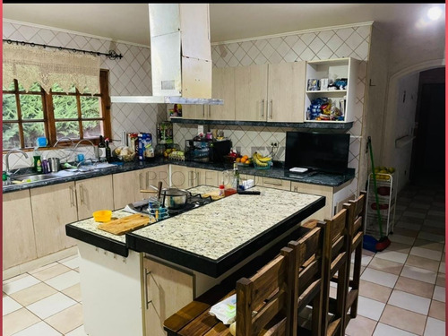Casa En Arriendo De 5 Dorm. En Viña Del Mar