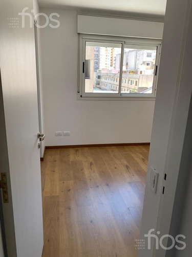Venta-departamento -dos Dormitorios-cochera- Microcentro-