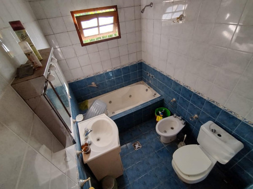 Imagen 13 de 18 de Casa De Cinco Dormitorios, Lote De 400 M2 En La Plata