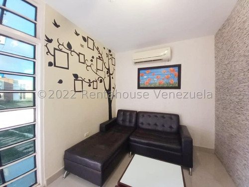 En Venta Confortable Casa En Coro-la Vela