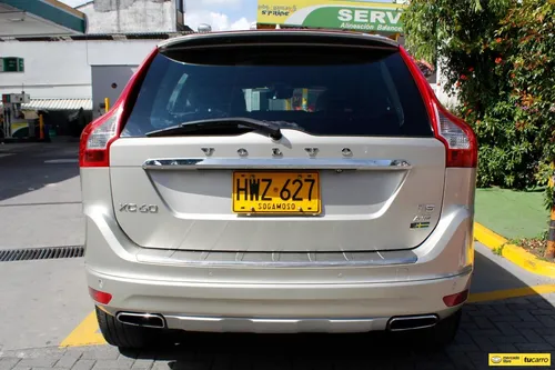 Volvo XC60 2.0 T5 Momentum